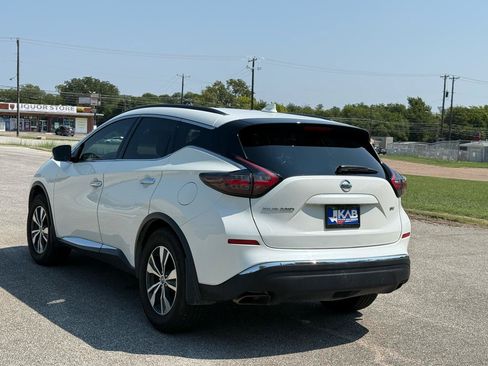 Used 2019 Nissan Murano SV w/ Cargo Package FWD image 3