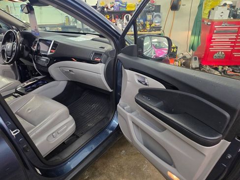 Used 2016 Honda Pilot Touring image 22