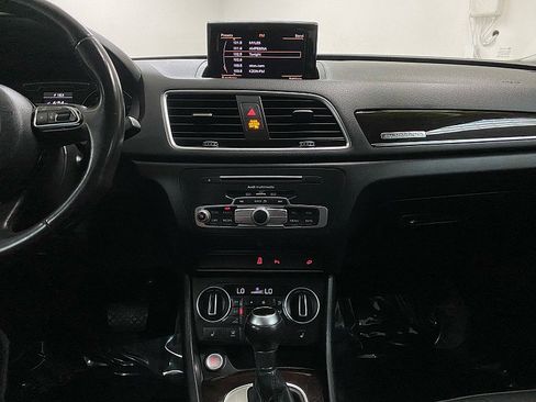 Used 2016 Audi Q3 2.0T Prestige w/ Prestige Package image 19