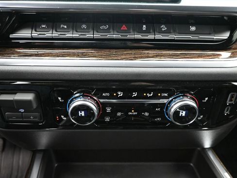 New 2026 GMC Sierra 1500 Elevation image 15