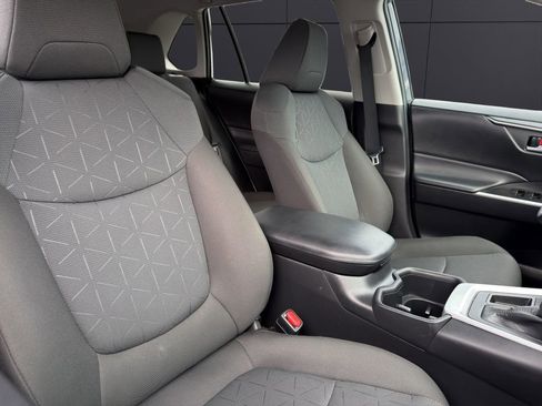 Used 2023 Toyota RAV4 XLE image 14