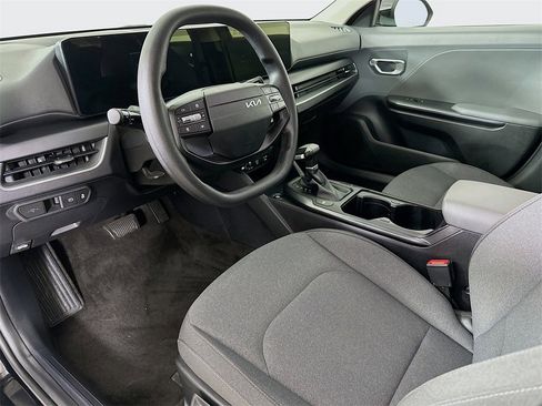 Certified 2025 Kia K4 LX image 18
