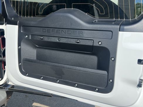Used 2024 Land Rover Defender 110 S AWD/4WD image 33