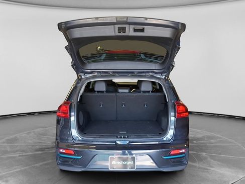 Used 2022 Kia Niro EX FWD image 5