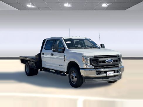 Used 2020 Ford F350 XL w/ Power Equipment Group image 7