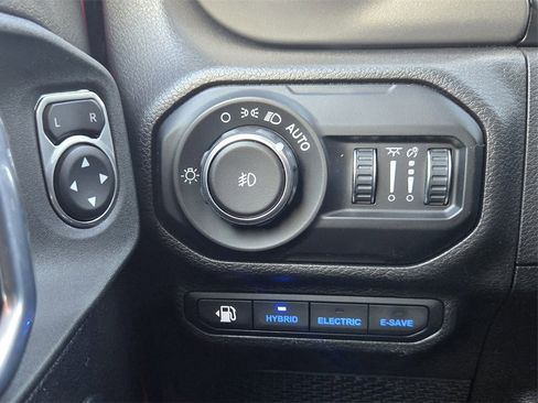 Used 2022 Jeep Wrangler Unlimited Rubicon 4xe image 22