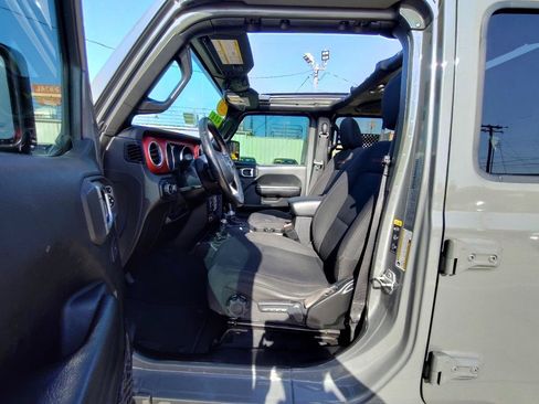 Used 2020 Jeep Wrangler Unlimited Rubicon AWD/4WD image 17