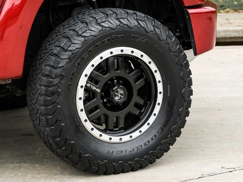 Used 2017 Ford F150 Lariat w/ Equipment Group 502A Luxury image 68