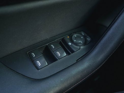 Used 2019 Chevrolet Blazer RS image 23