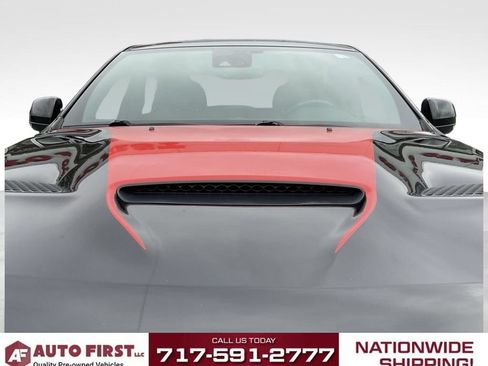Used 2018 Dodge Durango SRT w/ SRT Interior Appearance Group AWD/4WD image 8