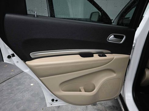 Used 2020 Dodge Durango SXT w/ 3rd Row Seating Group RWD image 18