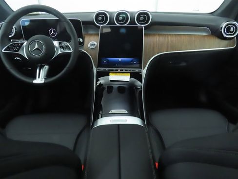Certified 2025 Mercedes-Benz GLC 300 image 13