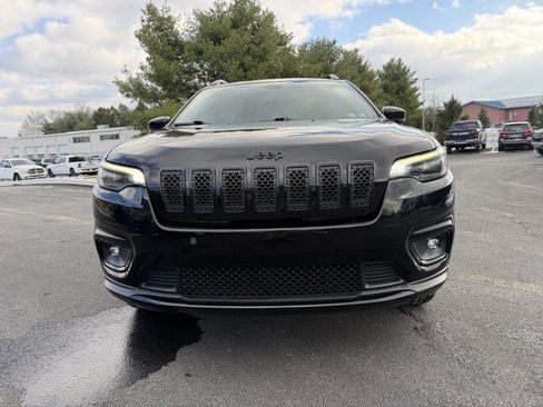 Used 2019 Jeep Cherokee Latitude Plus image 11