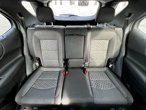 Used 2019 Chevrolet Equinox LT image 24