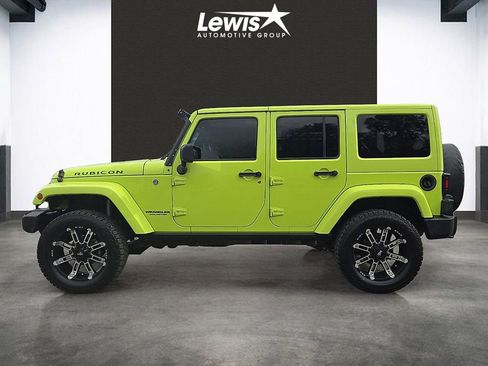 Used 2016 Jeep Wrangler Unlimited Rubicon w/ Connectivity Group AWD/4WD image 2