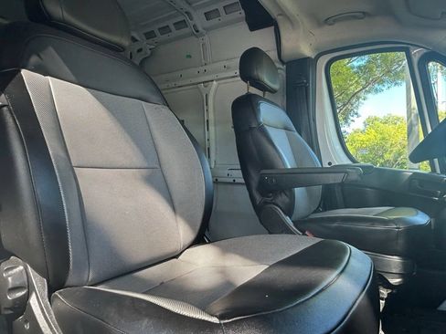 Used 2023 RAM ProMaster 2500 FWD image 30