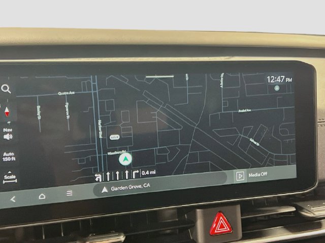 New 2027 Kia Carnival LXS FWD image 13