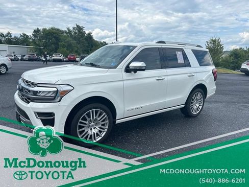 Used 2024 Ford Expedition Platinum AWD/4WD image 1