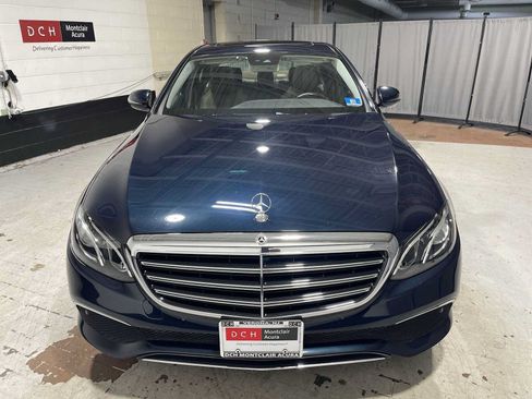 Used 2018 Mercedes-Benz E 400 4MATIC Sedan image 6