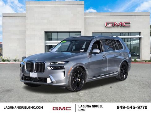 Used 2025 BMW X7 xDrive40i w/ Premium Package AWD/4WD image 1