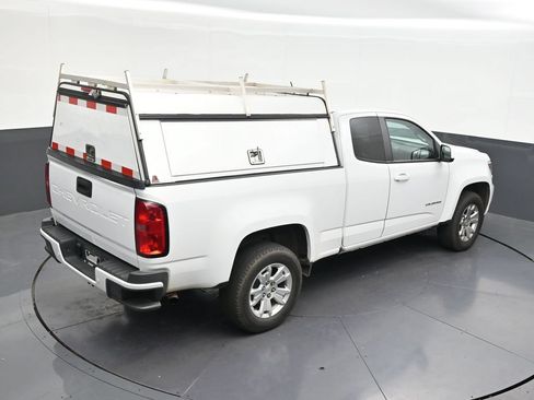 Used 2022 Chevrolet Colorado LT w/ Safety Package RWD image 18