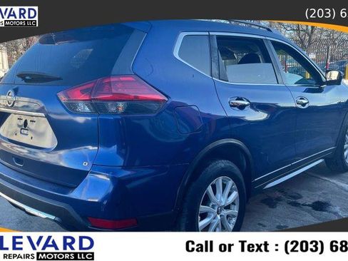 Used 2017 Nissan Rogue SV w/ SV Premium Package image 6