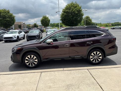 Used 2023 Subaru Outback Touring XT w/ Popular Package #2 AWD/4WD image 1