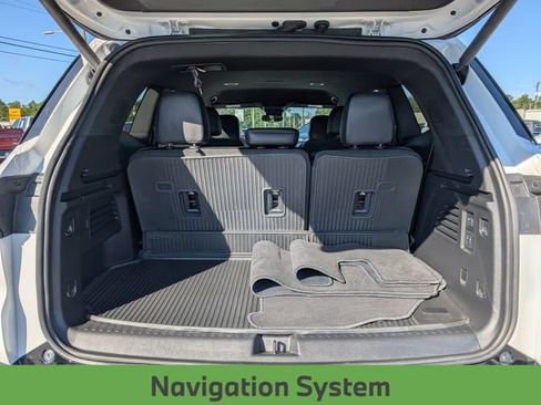 Used 2025 Buick Enclave Sport Touring w/ Power Package FWD image 26