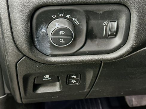 Used 2024 RAM 1500 Big Horn AWD/4WD image 17