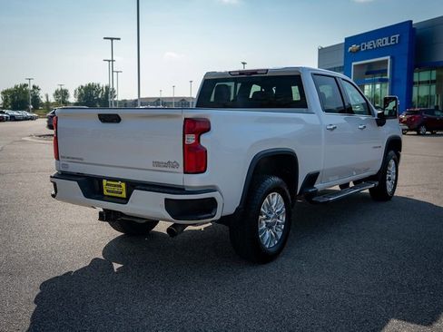 Used 2022 Chevrolet Silverado 2500 High Country w/ Technology Package image 6
