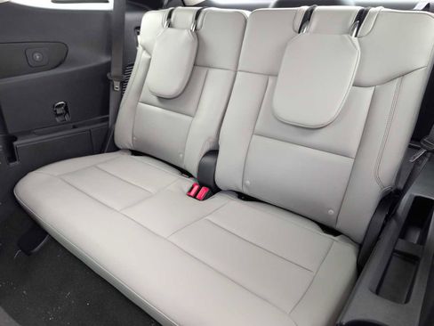 New 2026 Ford Explorer Active w/ Active Comfort Package image 24