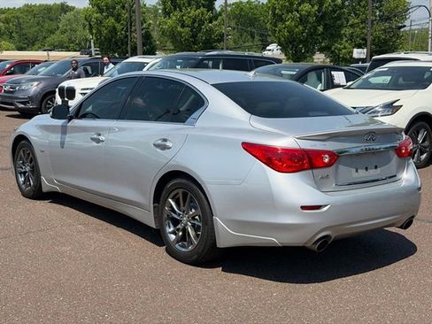 Used 2017 INFINITI Q50 Signature Edition w/ All Weather Package (L93) AWD/4WD image 3
