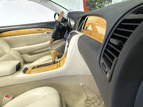 Used 2002 Lexus SC 430 Convertible RWD image 20