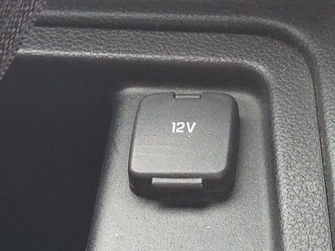 Used 2021 Ford Expedition XLT image 13