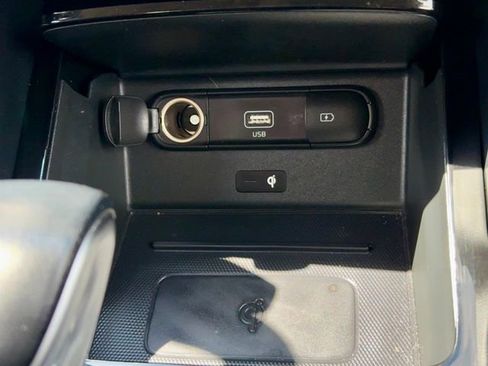 Used 2022 Kia Telluride EX w/ EX Premium Package AWD/4WD image 23