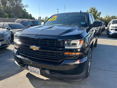 Used 2018 Chevrolet Silverado 1500 Custom w/ Custom Convenience Package RWD image 6