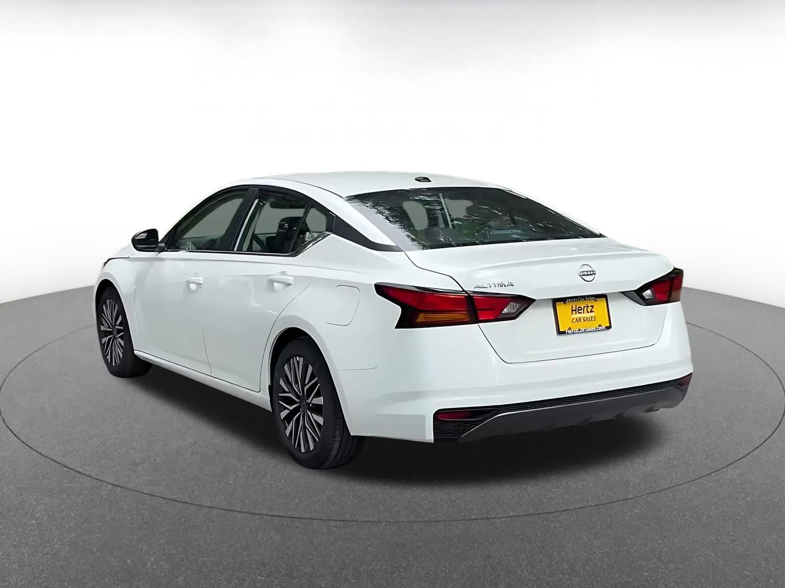 Used 2026 Nissan Altima 2.5 SV FWD image 10