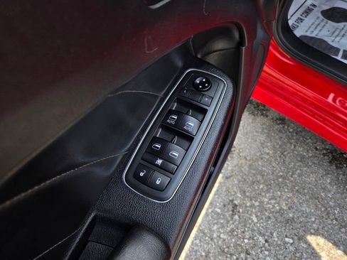 Used 2019 Dodge Charger R/T w/ Plus Group RWD image 14