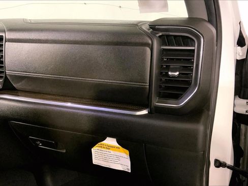 Used 2023 Chevrolet Silverado 1500 LT image 16