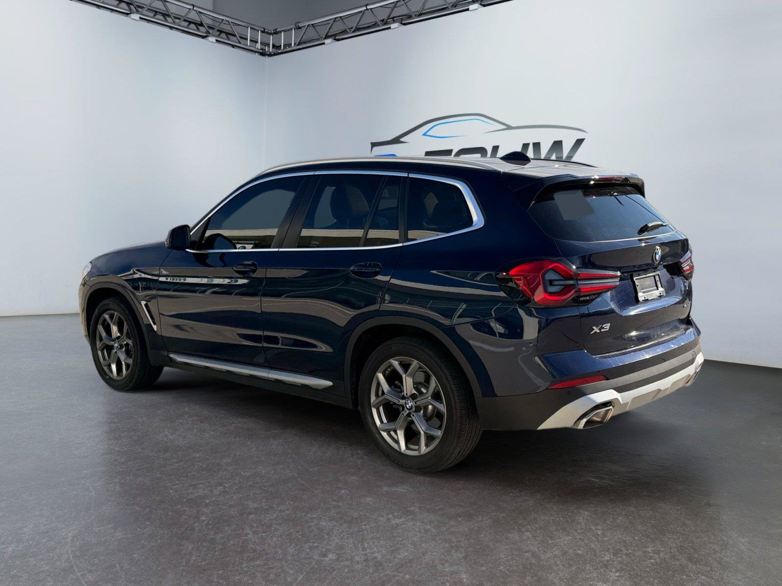 Used 2024 BMW X3 xDrive30i w/ Convenience Package AWD/4WD image 5