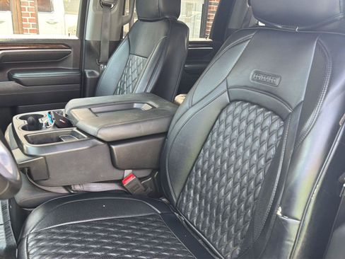 Used 2025 GMC Sierra 2500 SLE w/ SLE Convenience Package AWD/4WD image 17