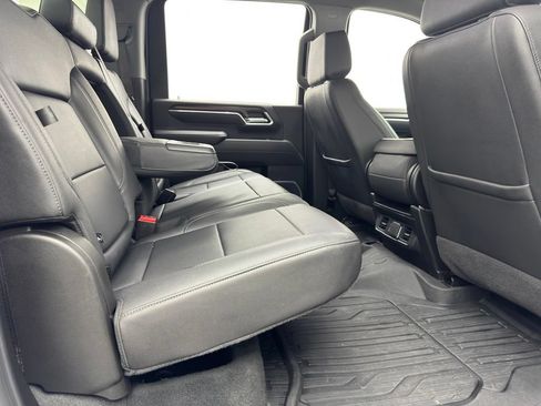 Used 2025 GMC Sierra 3500 SLT AWD/4WD image 36