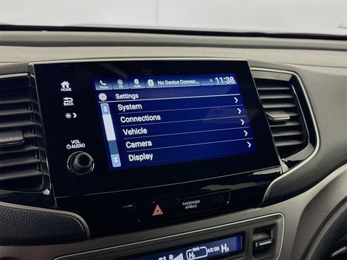 Used 2022 Honda Pilot Sport image 12