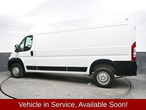 Used 2024 RAM ProMaster 2500 w/ Convenience Group image 4