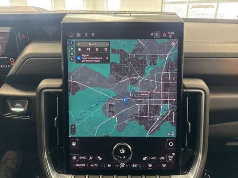 Used 2025 GMC Yukon Denali image 45