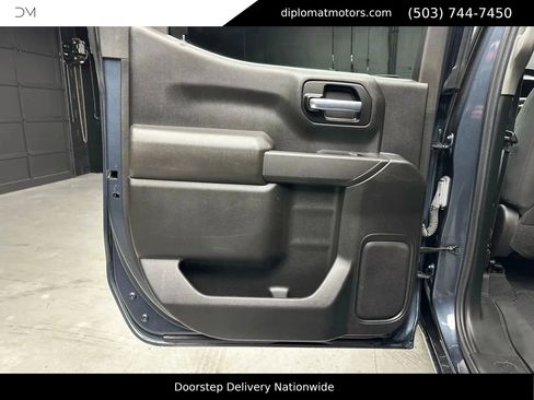 Used 2022 Chevrolet Silverado 1500 Custom image 36