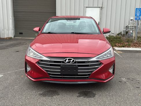 Used 2020 Hyundai Elantra Limited image 8