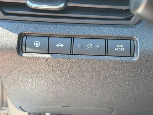 Used 2019 Nissan Altima 2.5 SV FWD image 10