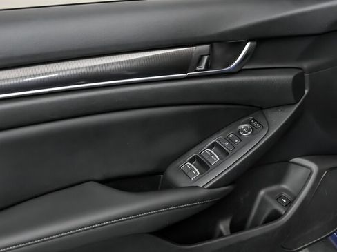 Used 2021 Honda Accord Sport image 14