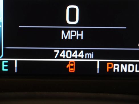 Used 2017 GMC Yukon SLT w/ Open Road Package AWD/4WD image 9